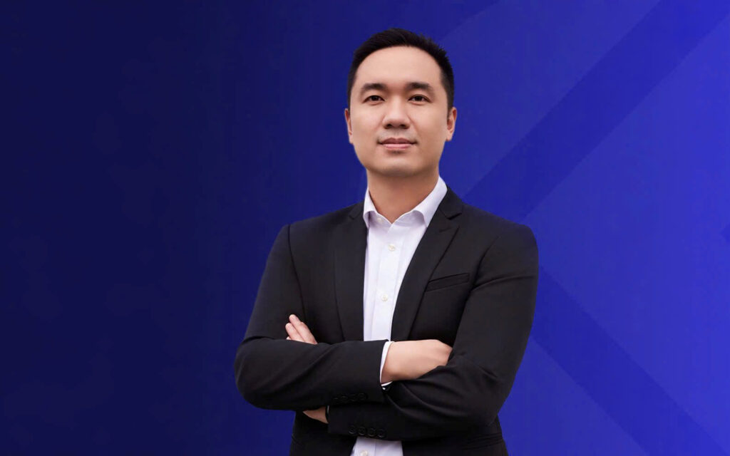 chan-dung-tan-tong-giam-doc-tcex-15-nam-pho-wall-ve-viet-nam